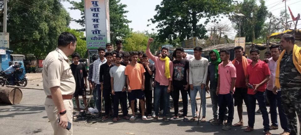 RAMGARH : विधि-व्यवस्था बनाए रखने में मुस्तैदी से डटी रही पुलिस  . . .