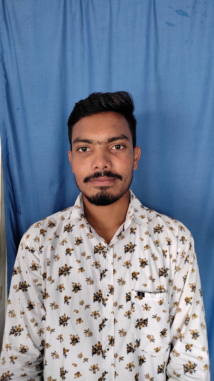 SARAIKELA : पहले समुचित व्यवस्था करें फिर बंद हो इंटर की पढ़ाई: प्रकाश महतो . . . 