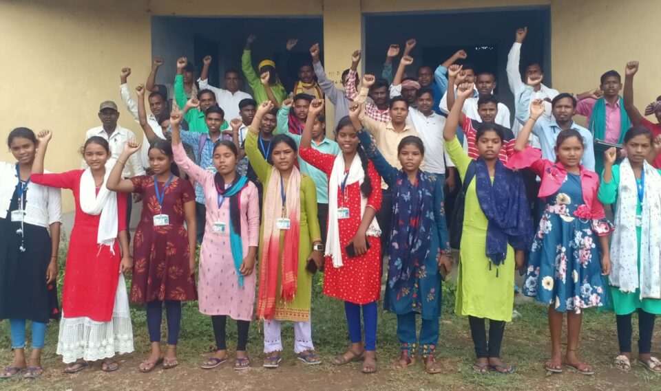 Chandil बैठक में ओलचिकी हूल बैसी का जिला स्तरीय समिति का गठन, अध्यक्ष डाॅ अर्जुन टुडू उपाध्यक्ष सामू किस्कु, गोपाल मार्डी सचिव बनाया गया…  
