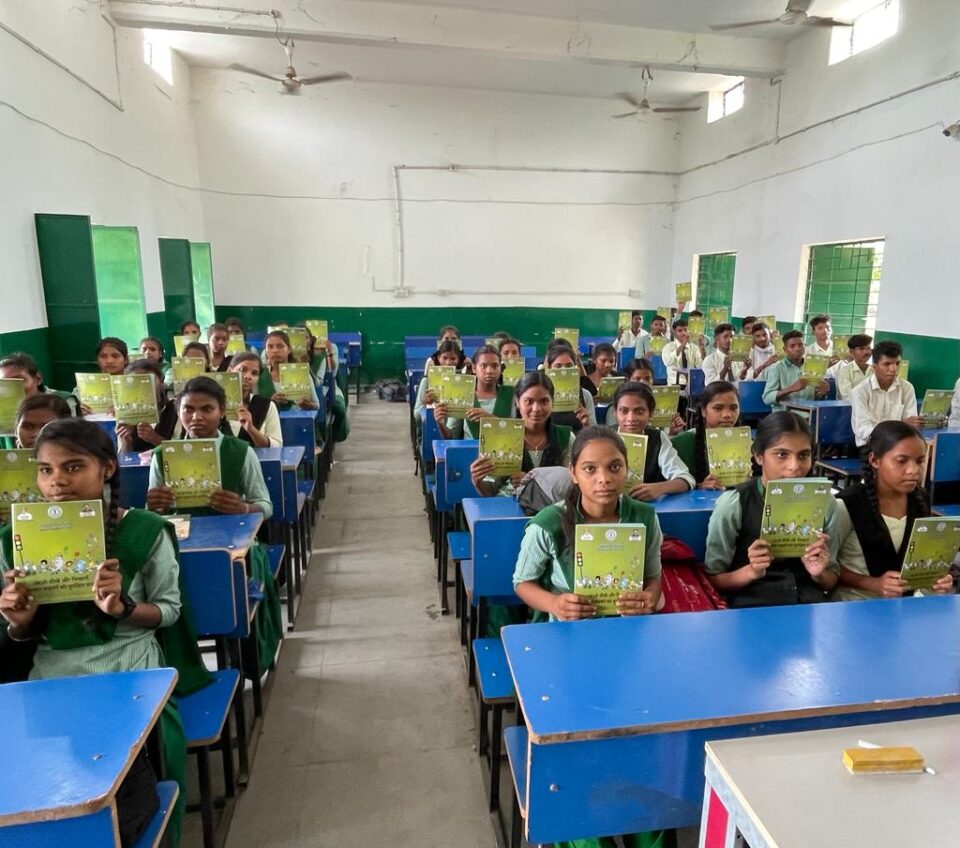 सड़क सुरक्षा जागरूकता अभियान के माध्यम से विद्यार्थियों को किया गया जागरूक… – Vananchal 24TV Live – वनांचल 24TV लाइव
