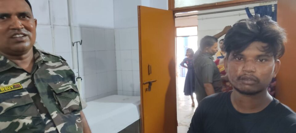 सरायकेला :साइकिल चुरा कर ले जाते जमशेदपुर के युवक को स्थानीय लोगों ने रंगे हाथों पकड़ा; किया पुलिस के हवाले… – Vananchal 24TV Live – वनांचल 24TV लाइव