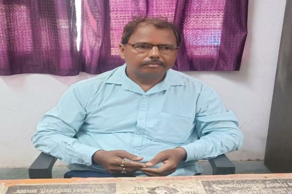 गम्हारिया अंचल अमीन 10000 हजार रुपये घूस लेते गिरफतार…  – Vananchal 24TV Live – वनांचल 24TV लाइव