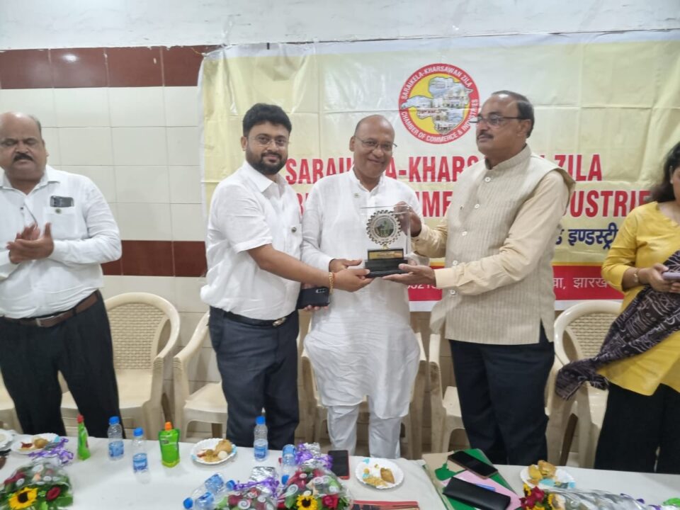 फेडरेशन ऑफ झारखंड चेंबर ऑफ कॉमर्स एंड इंडस्ट्रीज एवं सरायकेला चेंबर ऑफ कॉमर्स की संयुक्त तत्वावधान कार्यसमिति की हुई बैठक… – Vananchal 24TV Live – वनांचल 24TV लाइव