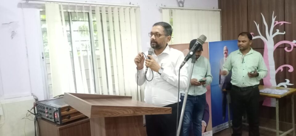 एईआरओ-सह-प्रखंड विकास पदाधिकारी सरायकेला ने विभिन्न विद्यालयों का भ्रमण कर देश के युवाओं/भावी मतदाताओं को ईएलसी के संबंध में दी जानकारी… – Vananchal 24TV Live – वनांचल 24TV लाइव
