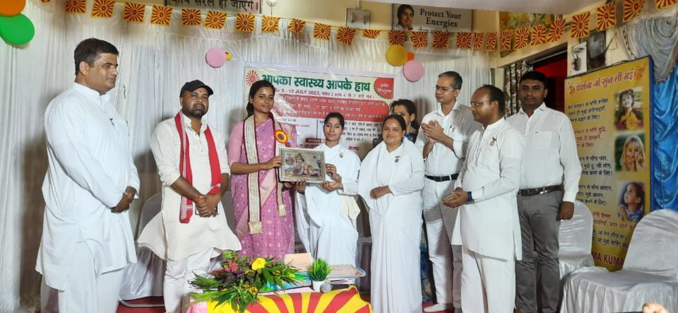 नई समाज की स्थापना के लिए अपने विकारों पर विजय पानी होगी, अब हमें अपने मन को सुमन बनाना होगा ब्रह्मकुमारी … – Vananchal 24TV Live – वनांचल 24TV लाइव