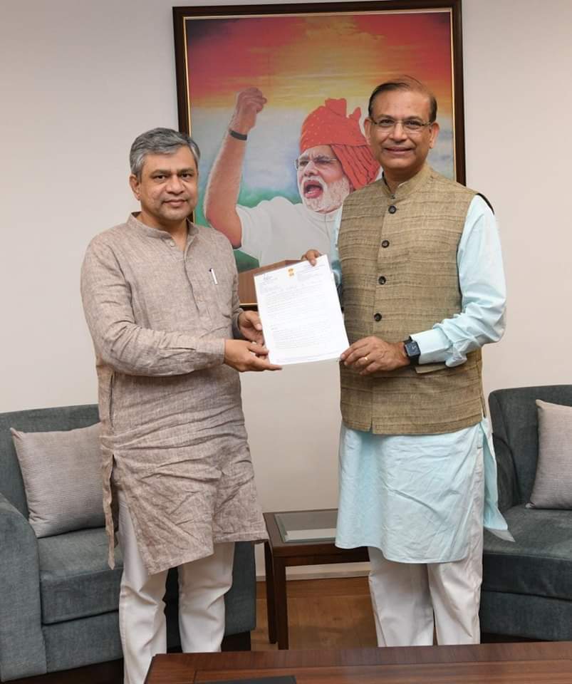 हजारीबाग व रामगढ़ में रेल सुविधाओं को निरंतर दे रहे बढ़ावा सांसद जयंत सिन्हा…. – Vananchal 24TV Live – वनांचल 24TV लाइव