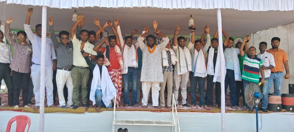 आमरण अनशन पर बैठे रमेश हांसदा के समर्थन में पहुंचे भाजपाई… – Vananchal 24TV Live – वनांचल 24TV लाइव