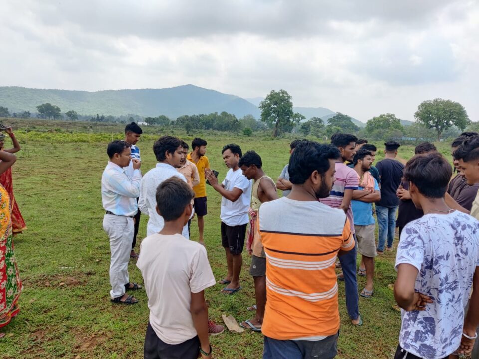 चांडिल:चिलगु पुनर्वास की भूमि पर अवैध कब्जा करने का प्रयास, विस्थापितों ने विरोध दर्ज कर काम बंद कराया…
