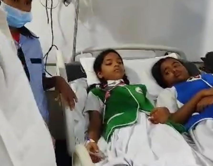 राँची : ओरमांझी इरबा में माउंट कारमेल स्कूल, ओरमांझी की बस दुर्घटनाग्रस्त,बस में सवार 40 बच्चे घायल…