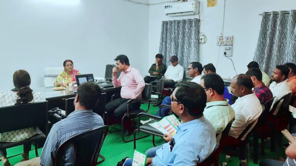 RAMGARH  :  राष्ट्रीय तम्बाकू नियंत्रण कार्यक्रम के तहत हुआ एक दिवसीय प्रशिक्षण का आयोजन . . .