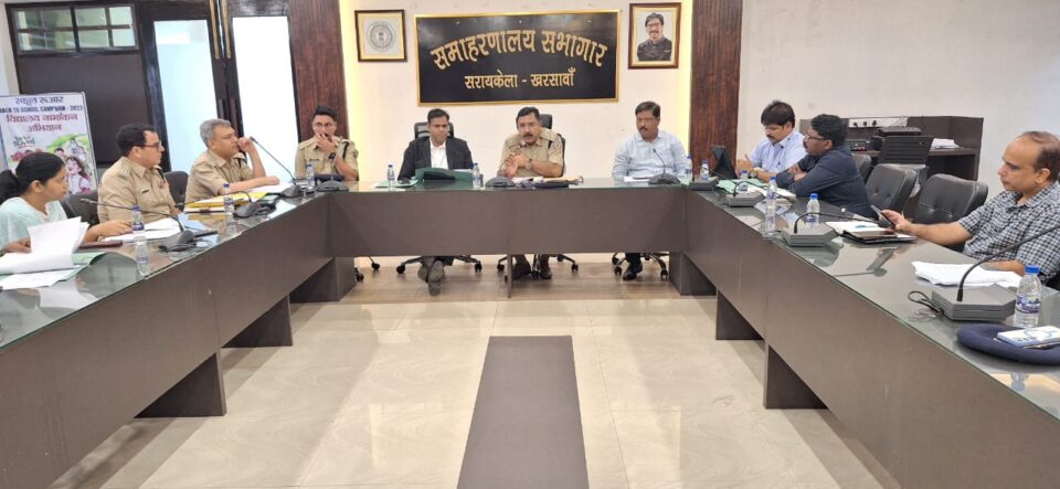 सरायकेला:एसपी और डीसी की संयुक्त अध्यक्षता में मोहर्रम में विधि-व्यवस्था संधारण को लेकर हुई जिला स्तरीय बैठक… – Vananchal 24TV Live – वनांचल 24TV लाइव