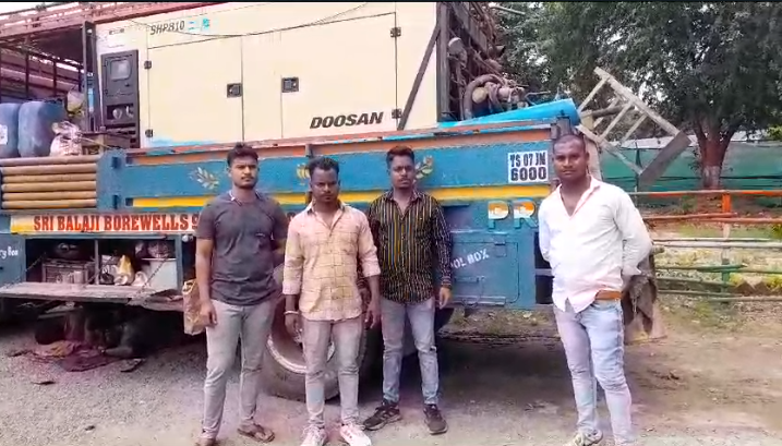 आदित्यपुर में पुलिस का खौफ खत्म , वन भूमि पर बोरिंग की सूचना देने वाले छात्र को अपराधियों ने पीटा… – Vananchal 24TV Live – वनांचल 24TV लाइव
