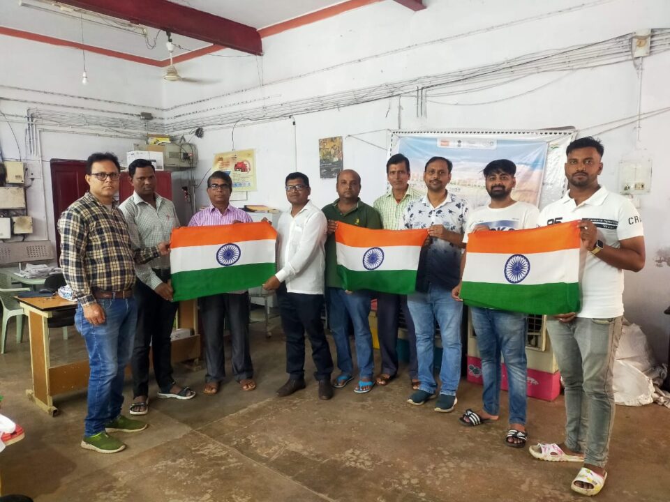 घाटशिला : हर घर पर तिरंगा लगाने कार्यक्रम को गति देने की तैयारी में जुटे बीजेपी कार्यकर्त्ता…