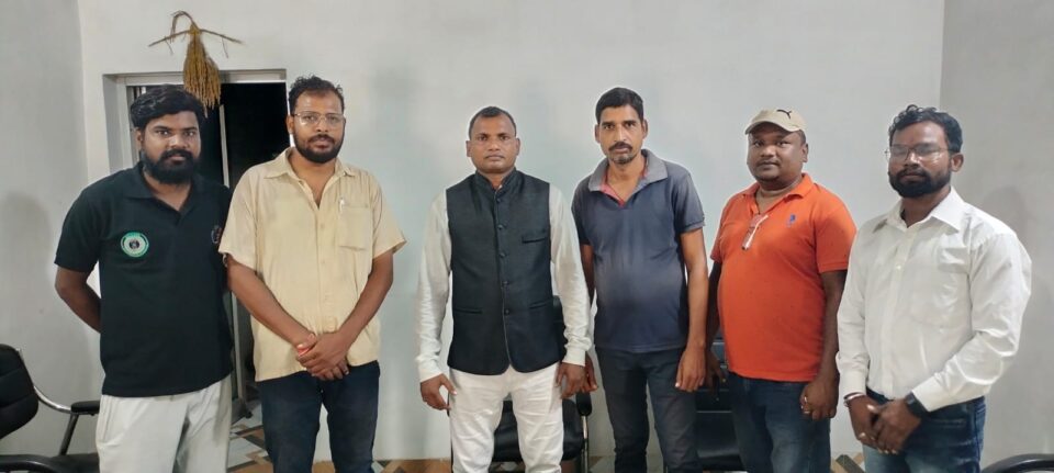 सरायकेला : स्वतंत्रता दिवस पर हर घर और घर-घर तिरंगा लहराने को लेकर जिप सदस्य ने की बैठक…