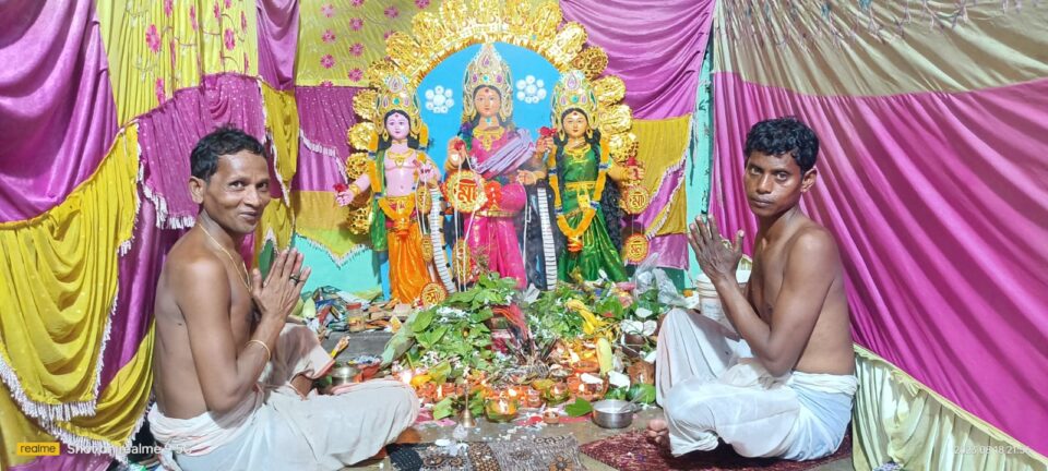 उत्साह के साथ भक्ति भाव से गांव घर में पूजी जा रही है शर्पों की देवी मां मनसा, बाधा विघ्न से खुद को दूर रखने के लिए लोग कर रहे हैं मां की अरधना… – Vananchal 24TV Live – वनांचल 24TV लाइव