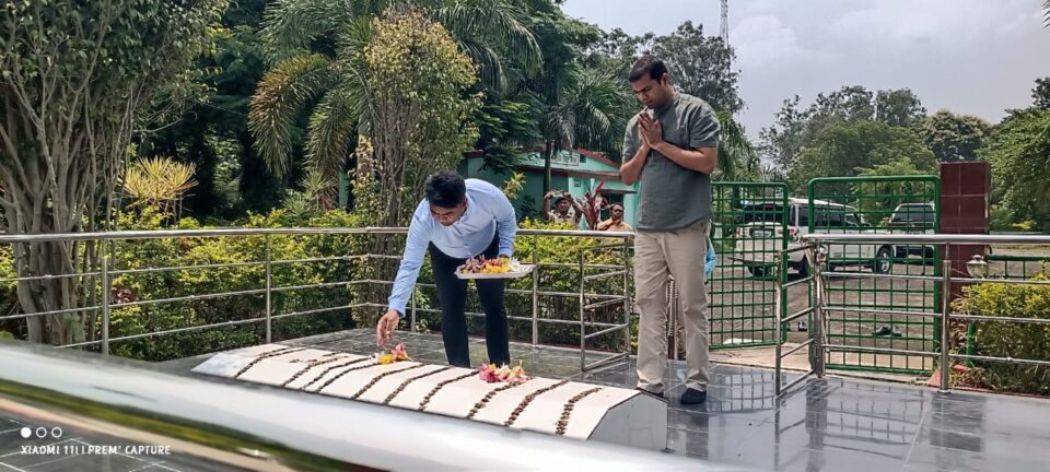 सरायकेला:उपायुक्त ने खरसावां शहीद पार्क खरसावां का किया निरीक्षण; पार्क के साफ-सफाई एवं रख-रखाव को लेकर दिए आवश्यक दिशा निर्देश…