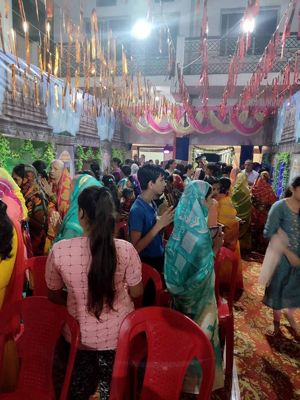 सरायकेला : चार दिवसीय द्वादश ज्योतिर्लिंगम शिव आध्यात्मिक दर्शन मेला के तीसरे दिन दर्जनों भक्त श्रद्धालुओं ने किया दर्शन लाभ…