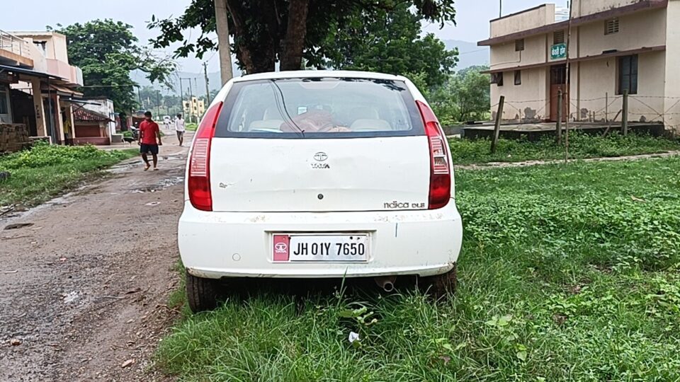 डोबो में बीती रात को गाय चोरी करने का प्रयास, ग्रामीणों ने मचाया शोर कार छोड़कर चोर फरार, कपाली ओपी प्रभारी ने कार को किया जब्त…