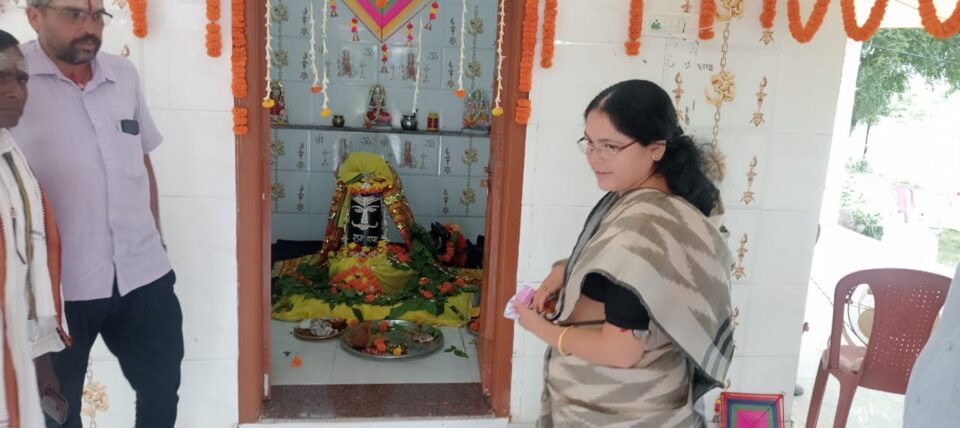 चांडिल:ईचागढ़ थाना परिसर में हुआ रूद्राभिषेक ,विधायक हुए शामिल… – Vananchal 24TV Live – वनांचल 24TV लाइव
