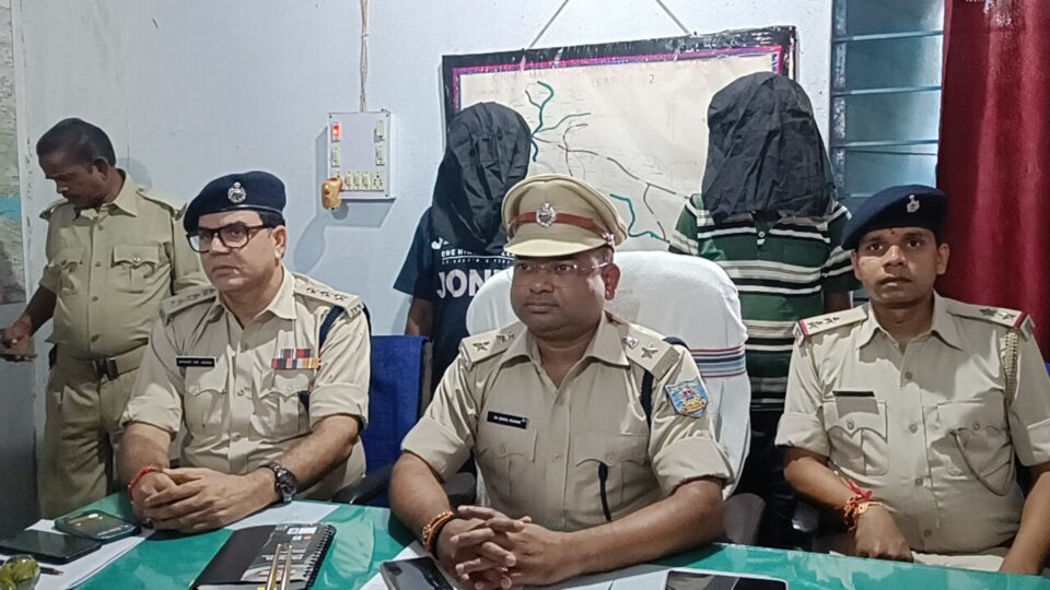 एसपी विमल कुमार ने रांगाटांड़ में चल रहे मिनी फैक्टरी का किया उद्भेदन… – Vananchal 24TV Live – वनांचल 24TV लाइव