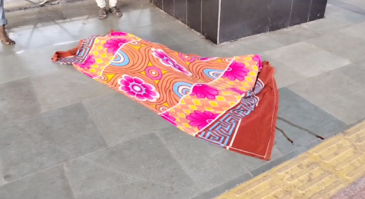टाटानगर रेलवे स्टेशन के प्लेटफार्म नंबर एक पर एक अज्ञात वृद्ध का शव मिला…