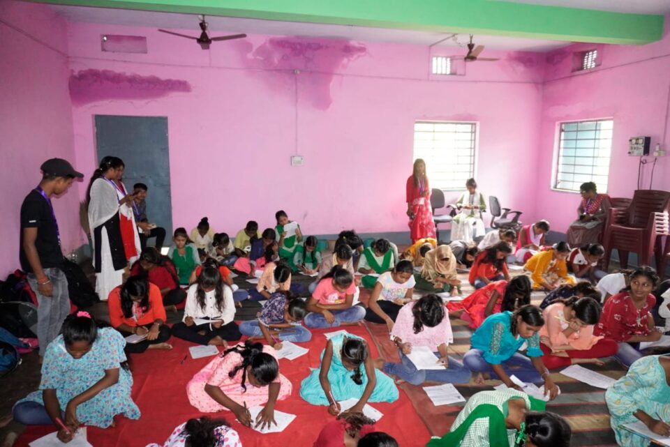 विद्यासागर कोचिंग और कंप्यूटर इंस्टिट्यूट में सांस्कृतिक प्रतियोगिता का हुआ आयोजन… – Vananchal 24TV Live – वनांचल 24TV लाइव
