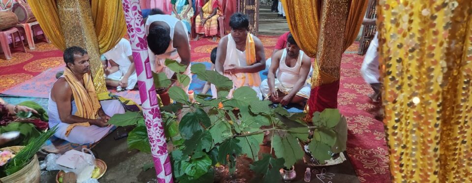सरायकेला:भाजपा नेता गणेश महाली ने विधि विधान के साथ की करमा पूजा; सैकड़ों की संख्या में शामिल हुए भक्त श्रद्धालु… – Vananchal 24TV Live – वनांचल 24TV लाइव