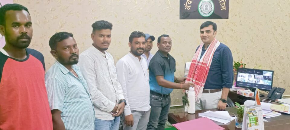 सरायकेला:चांडिल नवपदस्थापित सीओ अमित कुमार श्रीवास्तव का स्वागत…