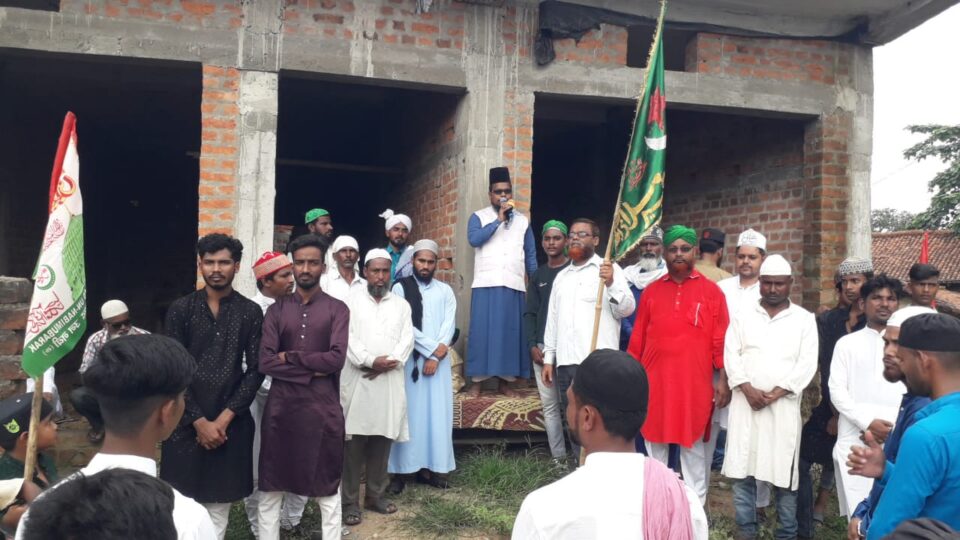 जमशेदपुर:हल्दी पोखर मुस्लिम समुदाय के लोगों द्वारा ईद मिलादुन्नबी पर्व का जुलूस हरसोलस के साथ निकाला गया….