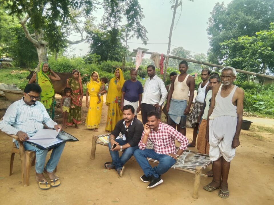 एचपी चंद्र राय गैस एजेंसी बासुकीनाथ के द्वारा जांच के नाम पर 240 रूपये की अवैध वसूली को लेकर ग्रामीणों ने किया विरोध – Vananchal 24TV Live – वनांचल 24TV लाइव