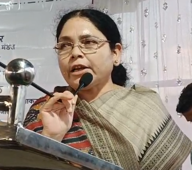 ईचागढ़ विधान सभा के 12 सड़कों लगभग 28 करोड़ की योजना धरातल पर, विधायक के कार्यो का ग्रामीणों ने की सहराना … – Vananchal 24TV Live – वनांचल 24TV लाइव