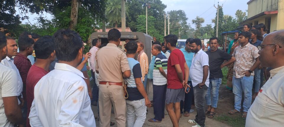 सरायकेला के दिवानसाही तलवारबाजी  मामले में पुलिस ने 16 लोगों को किया गिरफ्तार, तीन की हालत अभी भी गंभीर.. – Vananchal 24TV Live – वनांचल 24TV लाइव