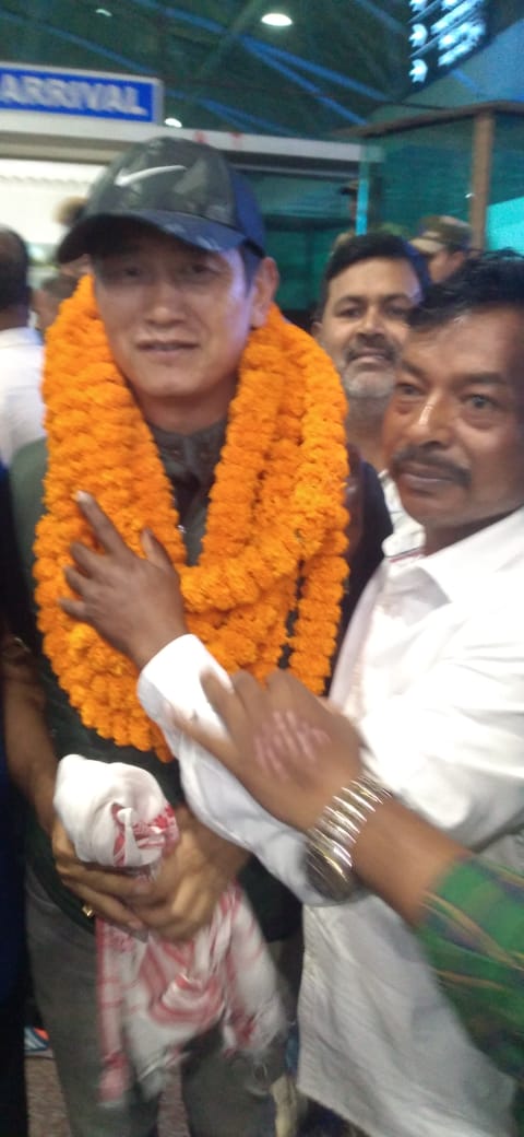 राँची:आजसू जिला सचिव राजू नायक मिले भाइचुंग भुटिया से… – Vananchal 24TV Live – वनांचल 24TV लाइव