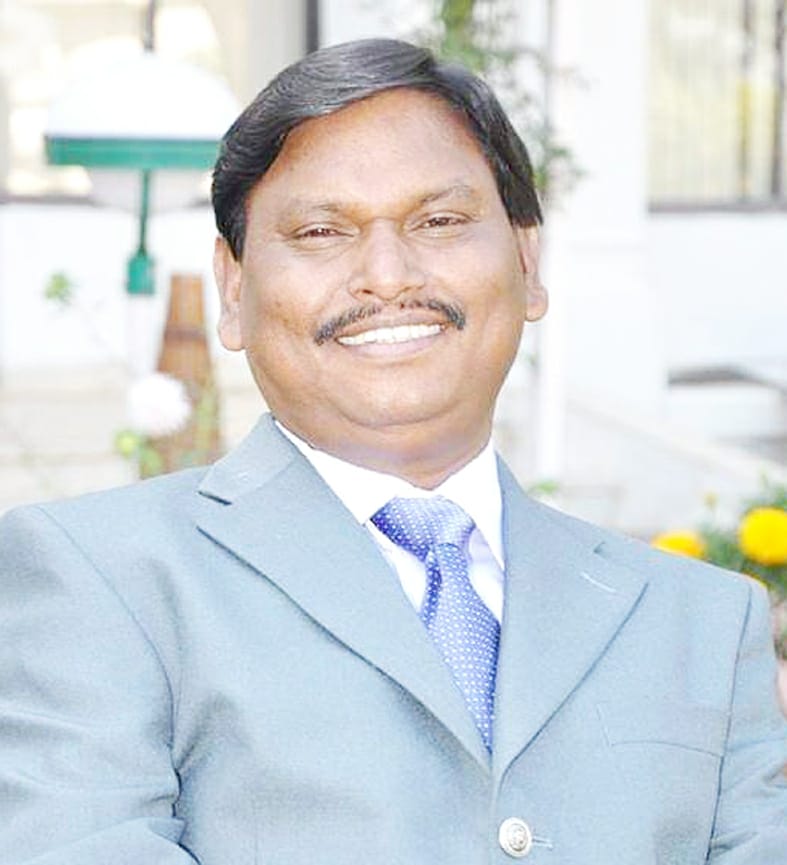 जिला फुटबॉल लीग का फाइनल मैच सरमाली सरायकेला बनाम आवासीय फुटबाल प्रशिक्षण केंद्र खरसावां के बीच आज होगा, केंद्रीय जनजातीय कार्य मंत्री अर्जुन मुंडा करेगें उद्घाटन…