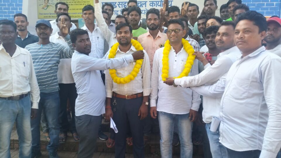 प्रखंड कार्यालय में सिद्धु,कान्हु युवा खेल क्लब का हुआ गठन… – Vananchal 24TV Live – वनांचल 24TV लाइव