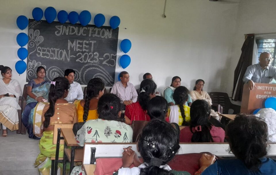 सरायकेला:इंस्टीट्यूट फॉर एजुकेशन महाविद्यालय में इंडक्शन मीट का किया गया आयोजन…