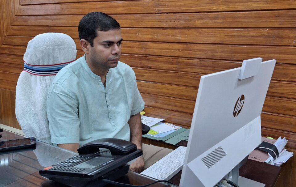सरायकेला:उपायुक्त की अध्यक्षता में राजस्व एवं आंतरिक संसाधन से संबंधित हुई समीक्षा बैठक संपन्न; लंबित आवेदन का नियमानुसार निष्पादन सुनिश्चित करने के दिए निर्देश… – Vananchal 24TV Live – वनांचल 24TV लाइव