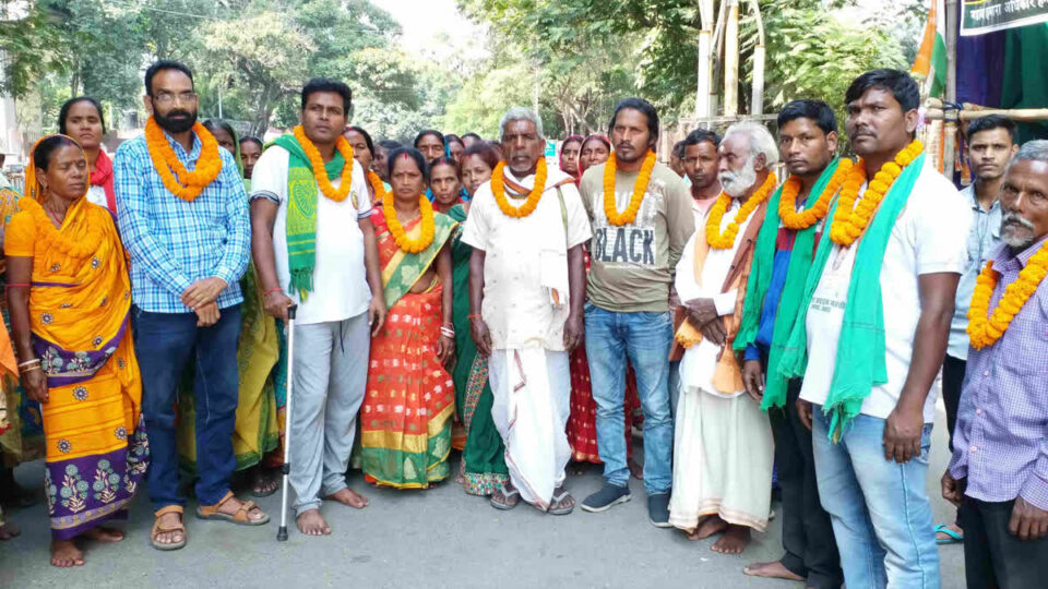 चांडिल:विस्थापितों के साथ राज्यपाल की हुई सकारात्मक वार्ता , राजभवन के निर्देश के बाद जल संसाधन विभाग ने जिम्मेदारी संभाली… – Vananchal 24TV Live – वनांचल 24TV लाइव