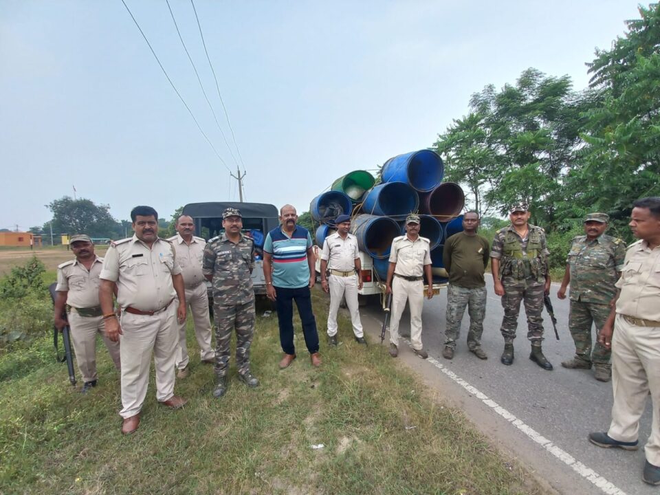 सरायकेला:उत्पाद छापामारी कर 2500 किग्रा जावा महुआ के साथ 140 लीटर चुलाई शराब बरामद किया गया…