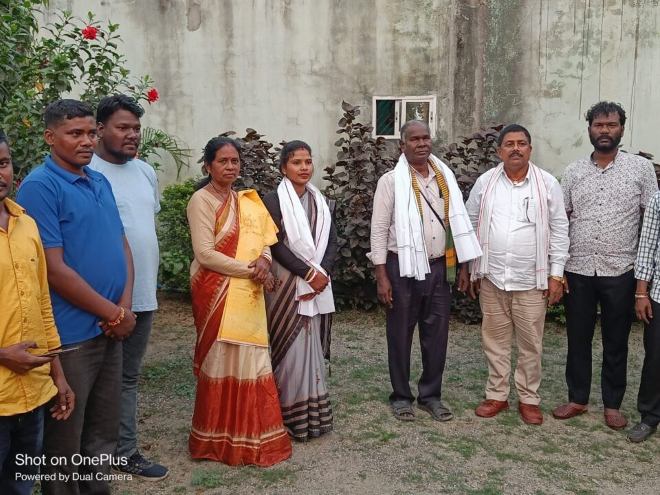 सरायकेला जिलाउपाध्यक्ष जिपालाल सिंह मुंडा मिशन 2024 को लेकर तैयारी में जुटे, महिला शक्ति को किया सम्मान… – Vananchal 24TV Live – वनांचल 24TV लाइव