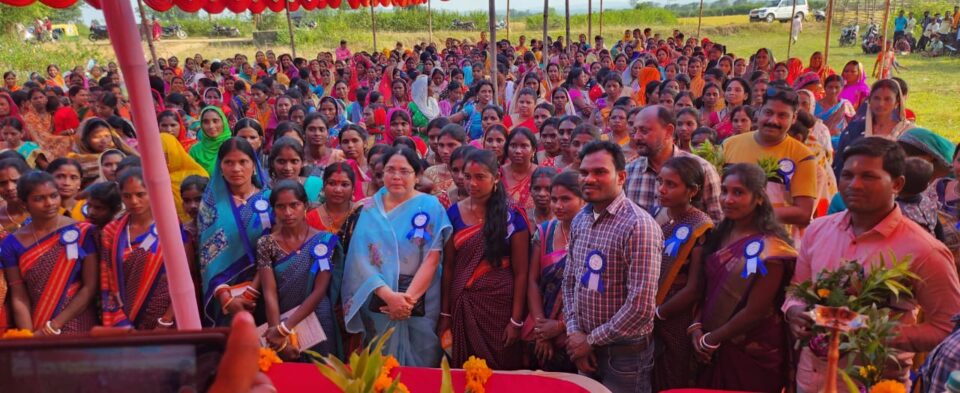 ईचागढ़:हेमंत सरकार ने महिलाओं को दिया सम्मान: सविता महतो…
