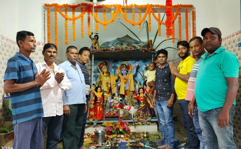 राजनगर:गोप समाज गिरी गोवर्धन पूजा कमेटी द्वारा धूमधाम से की गई गोवर्धन पूजा… – Vananchal 24TV Live – वनांचल 24TV लाइव
